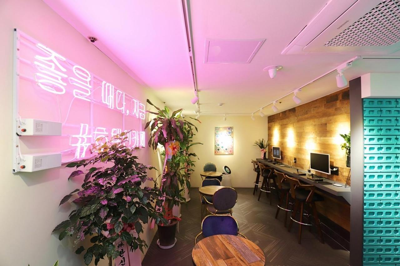 Hotel In Cafe Doksan Сеул Екстериор снимка
