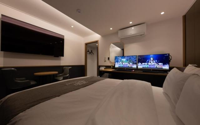 Hotel In Cafe Doksan Сеул Екстериор снимка
